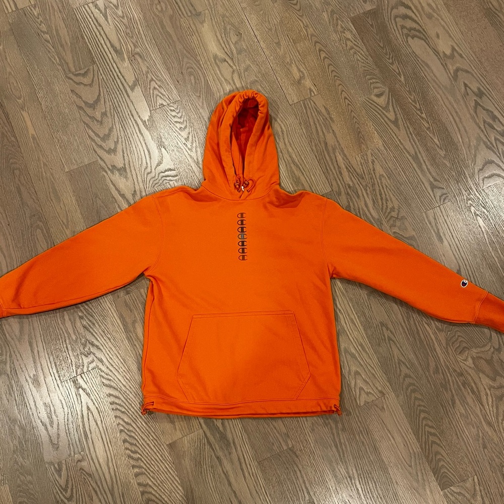 medium urban outfitter x champion orange hoodie